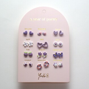 YUKO.B: Καρτέλα με 12 ζευγάρια σκουλαρίκια - A Year of Poetry Lilac